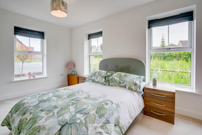 2 bed Terraced for sale Image 7