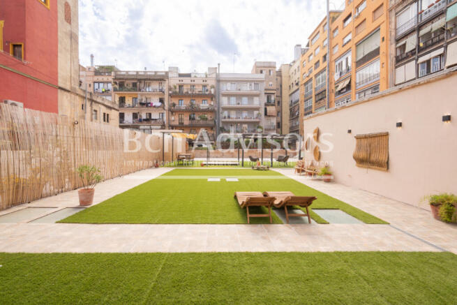 Espectacular-piso-reformado-con-terraza-enorme-...