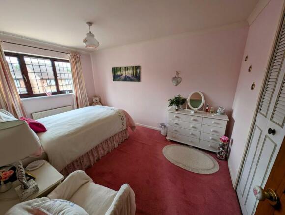 bed 1.jpg