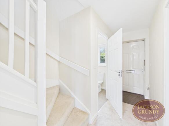 St. Crispin Drive, Northampton, NN5 4UL photo 4