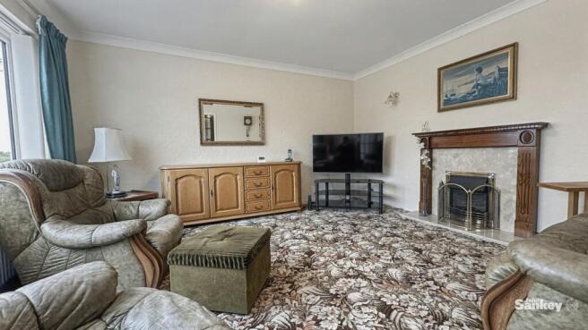 Delamere Drive, Mansfield, NG18 photo 4