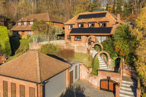 Hillside Road, Penn, HP10