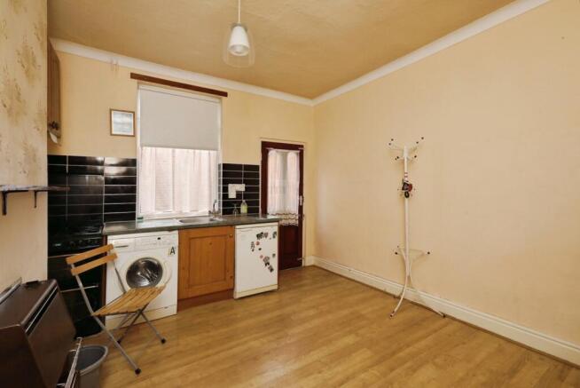 3 bed Terraced for sale Image 6