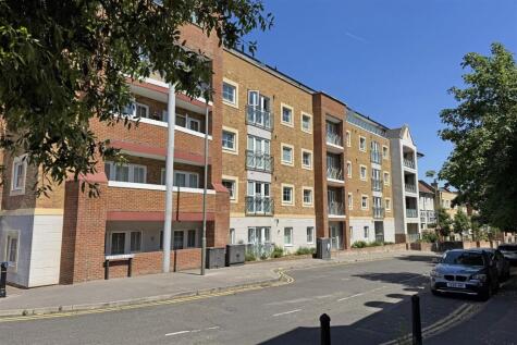 Godalming *** NO ONWARD CHAIN***