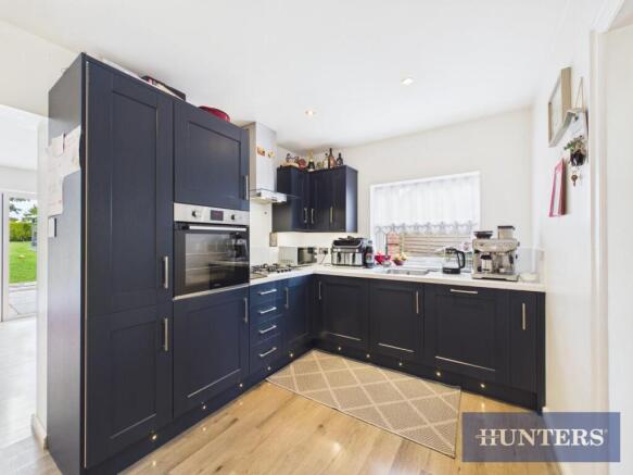 3 bed Semi-Detached for sale Image 7