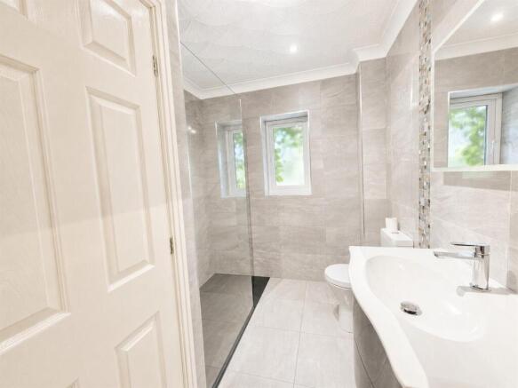 3 bed Detached for sale Image 11