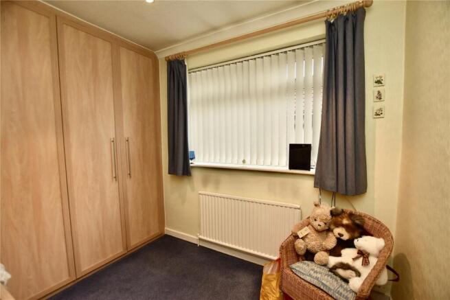 3 bed Semi-Detached Bungalow for sale Image 10