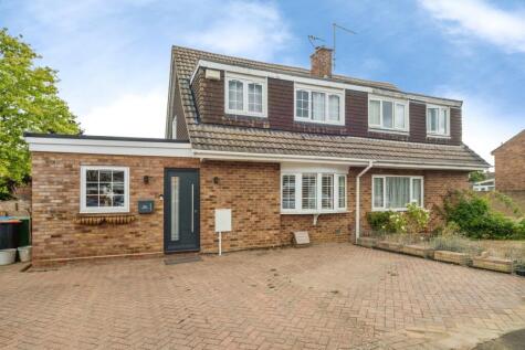 Cornelia Close, Bletchley, Milton Keynes, Buckinghamshire, MK2