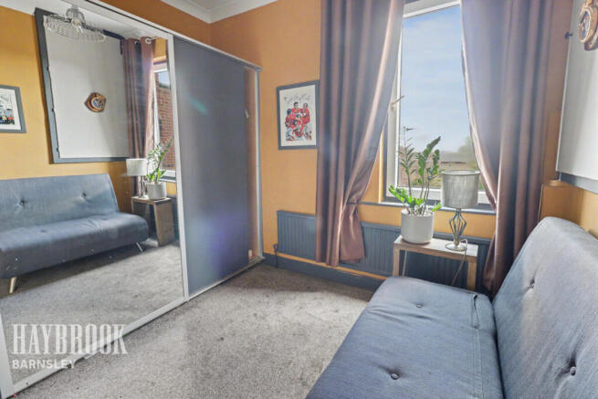 2 bed Terraced for sale Image 8