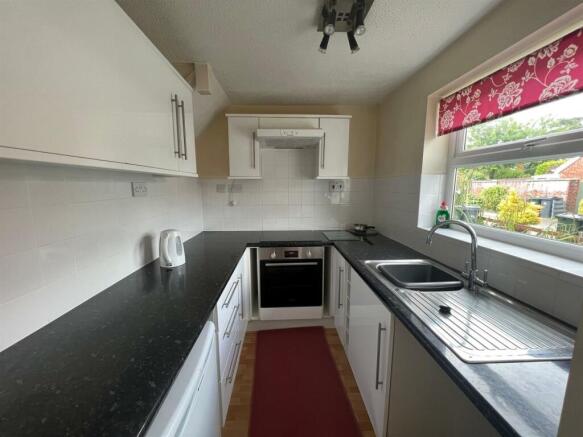 4 alicante kitchen.jpg
