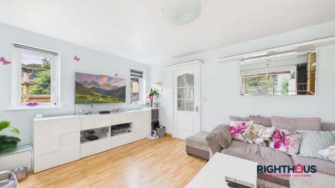 3 bed Semi-Detached for sale Image 6