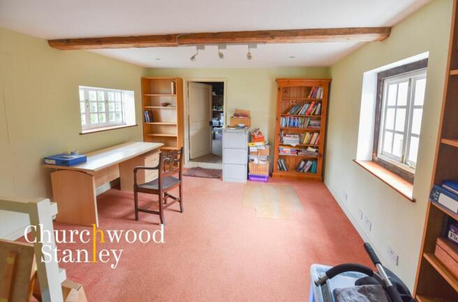 Outbuilding office (first floor)