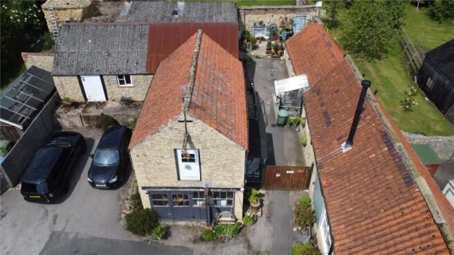 4 bed Detached for sale Image 5