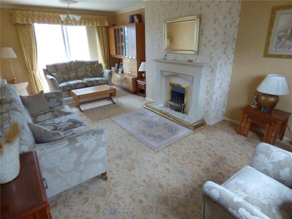 Lounge 1