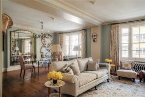 Flat 6, 53 59 Newton Court, Kensington Church Street, London W8 4BD
