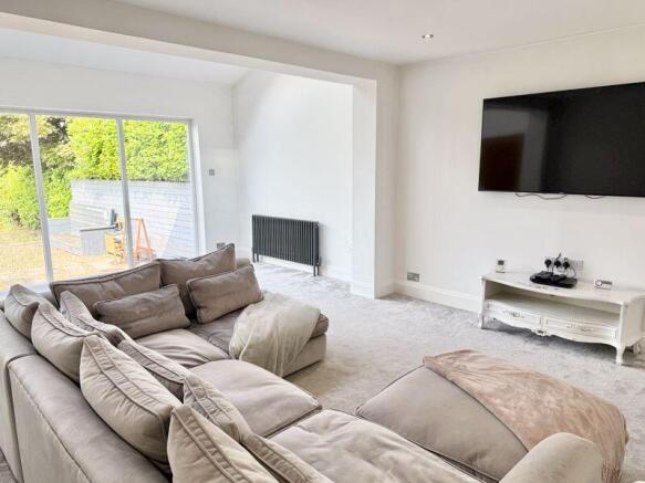 Links Road, Romiley photo 4