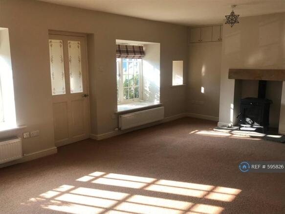 Large Lounge With Wood-Burner