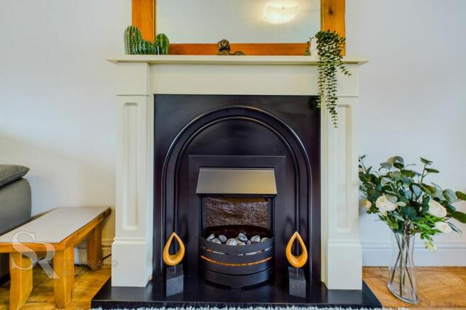 Lounge Diner Fireplace