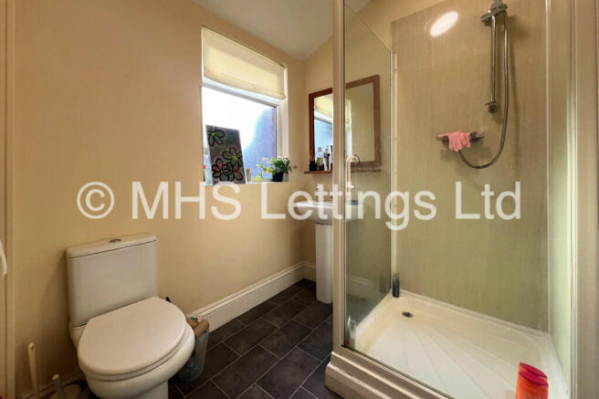 5 bed Terraced to rent Image 8