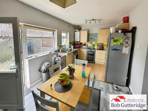 FITTED KITCHEN / DINING ROOM