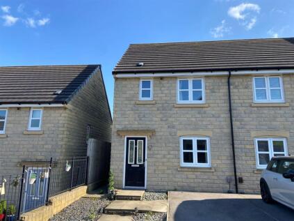 Dryden Way, Lindley HD3