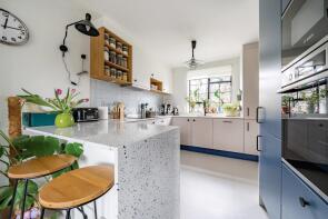 Flat 61, Pikethorne, Westbourne Drive, Forest Hill, London SE23 2UL