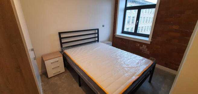 2 bed Apartment to rent Image 9