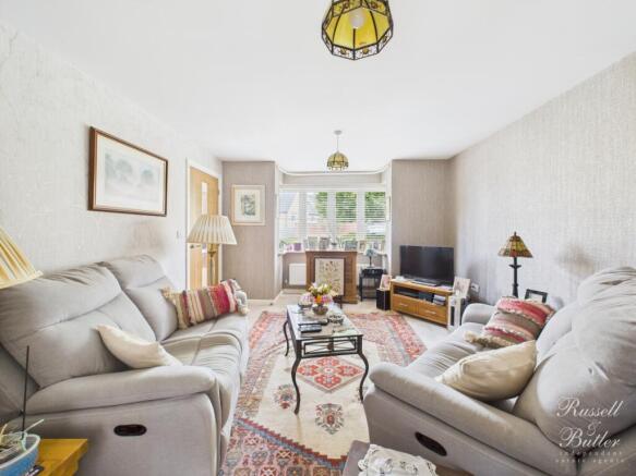 CAM02127G0-PR0296-STILL002