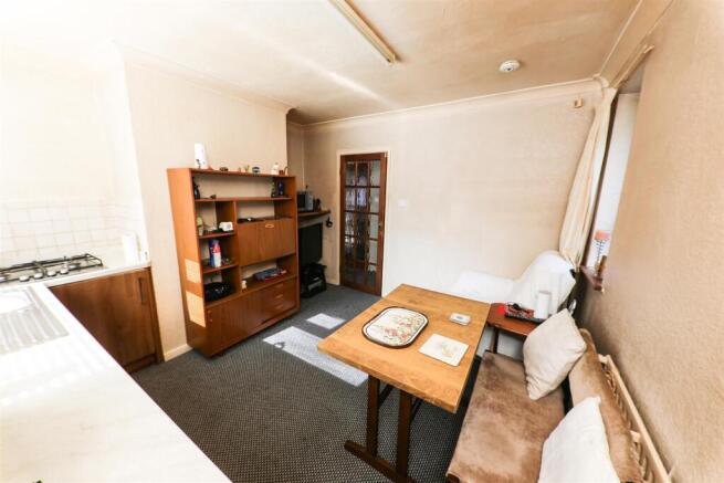 3 bed Semi-Detached for sale Image 5