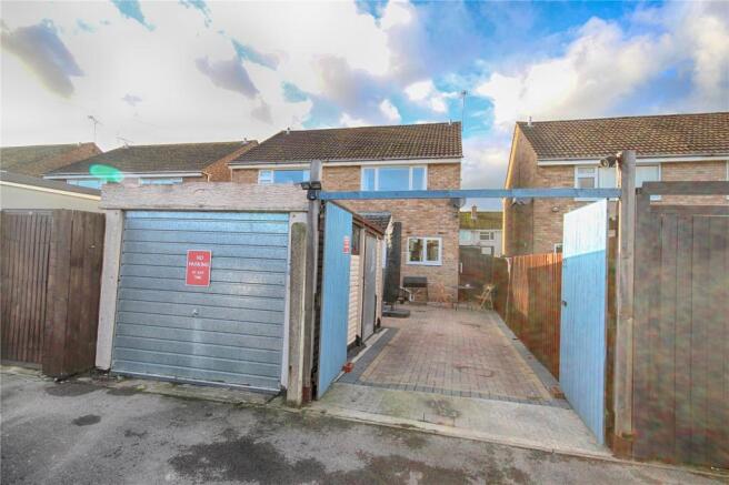 Garage & Parking