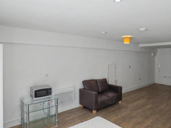 1 bed Flat for sale Image 7