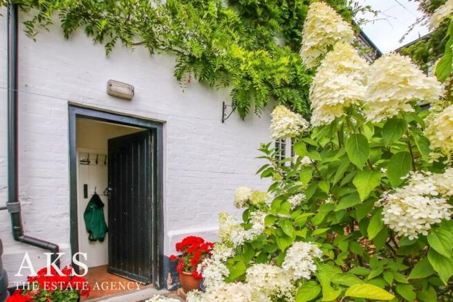 Mosley Mews, Rolleston-On-Dove, DE13 photo 4