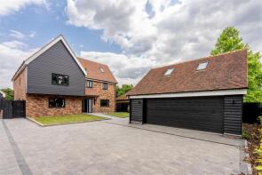 Pennys, Church Lane, Sheering, Harlow CM22 7NR