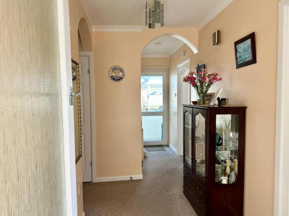 Hallway.jpg