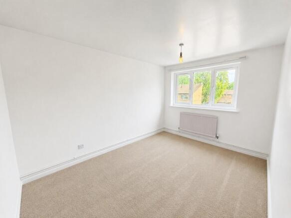 3 bed End of Terrace to rent Image 5
