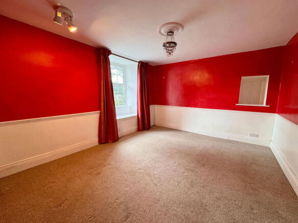 3 bed Detached for sale Image 4