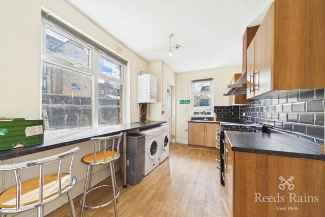 7 bed Terraced for sale Image 7