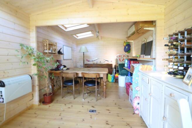 Summerhouse/Outside 
