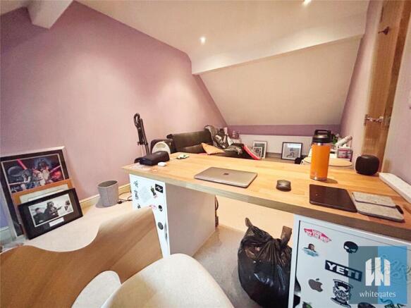 4 bed Detached to rent Image 7