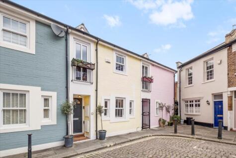 Laurence Mews, London W12
