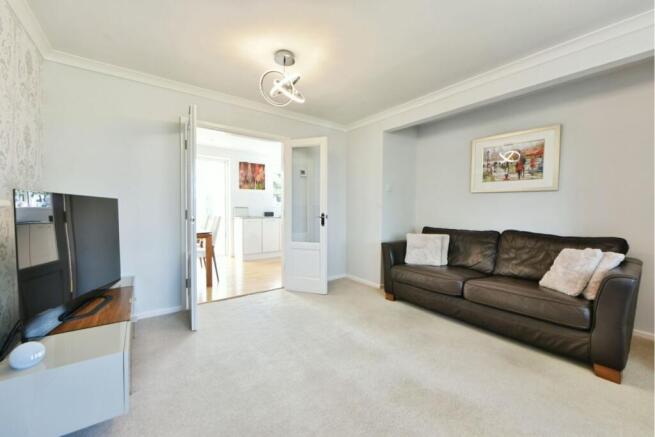 3 bed Semi-Detached for sale Image 7