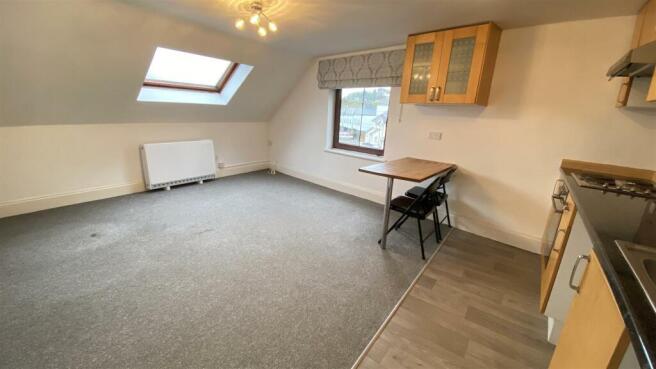 Kitchen/Lounge