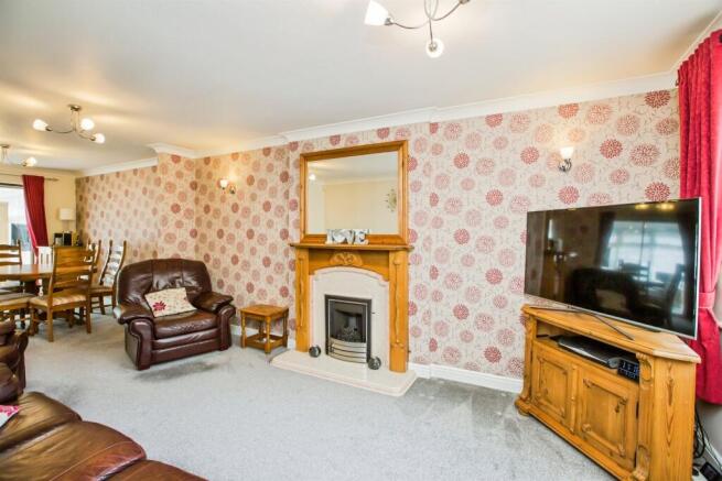 3 bed Detached for sale Image 10