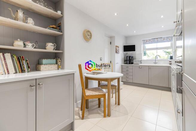 Kitchen / Breakfast Room