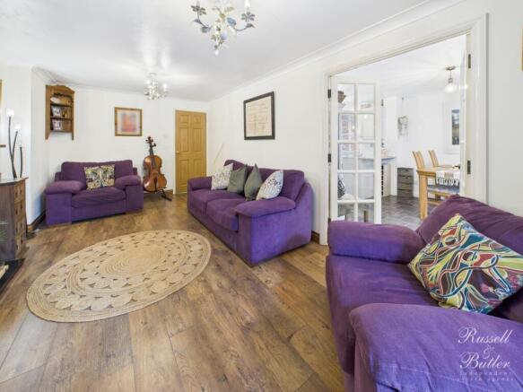 CAM01995G0-PR0365-STILL004