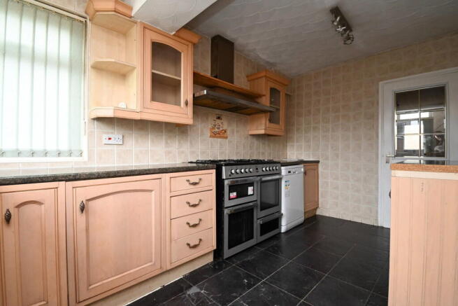 3 bed Detached for sale Image 10