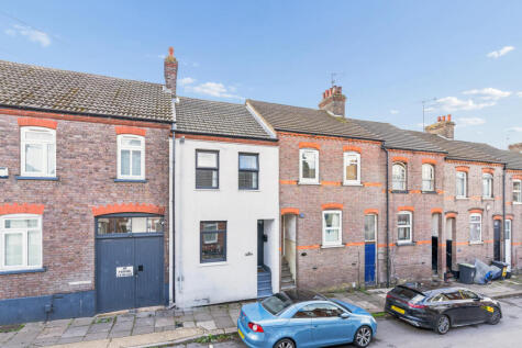 Harcourt Street, Luton
