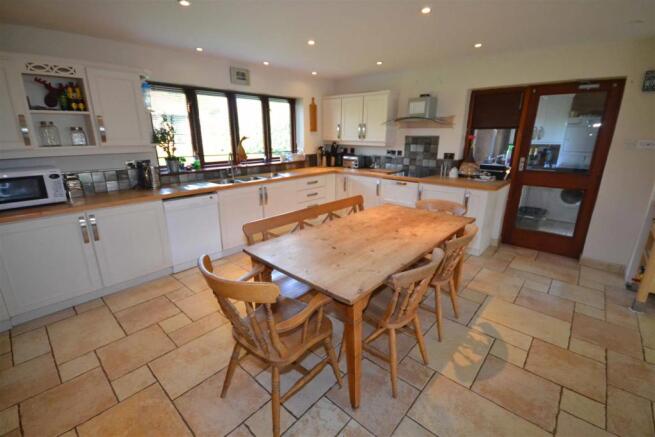 Kitchen family room