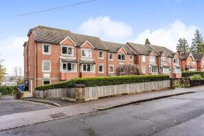 39, Heath Court, Heath Road, Haywards Heath RH16 3AF