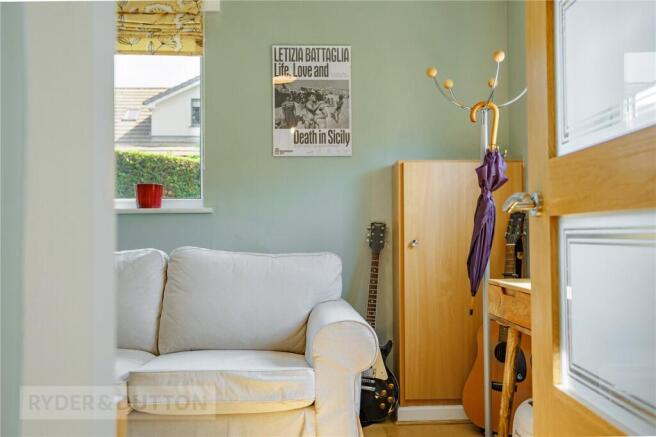 4 bed Detached for sale Image 8